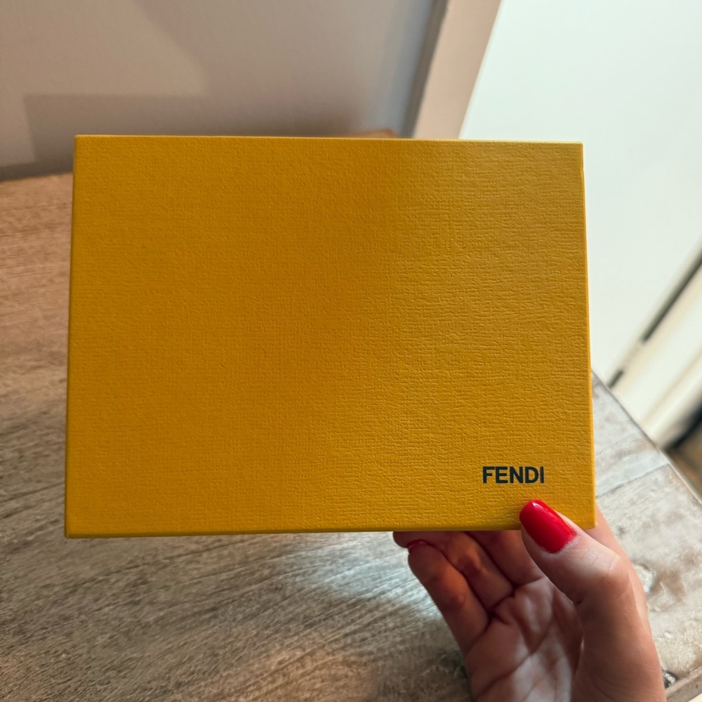 Fendi box - Picture 2 of 3
